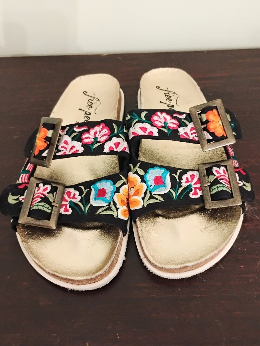 Free People Bali Footbed Embroidered Floral Sandals - Black & Gold & - Size 39